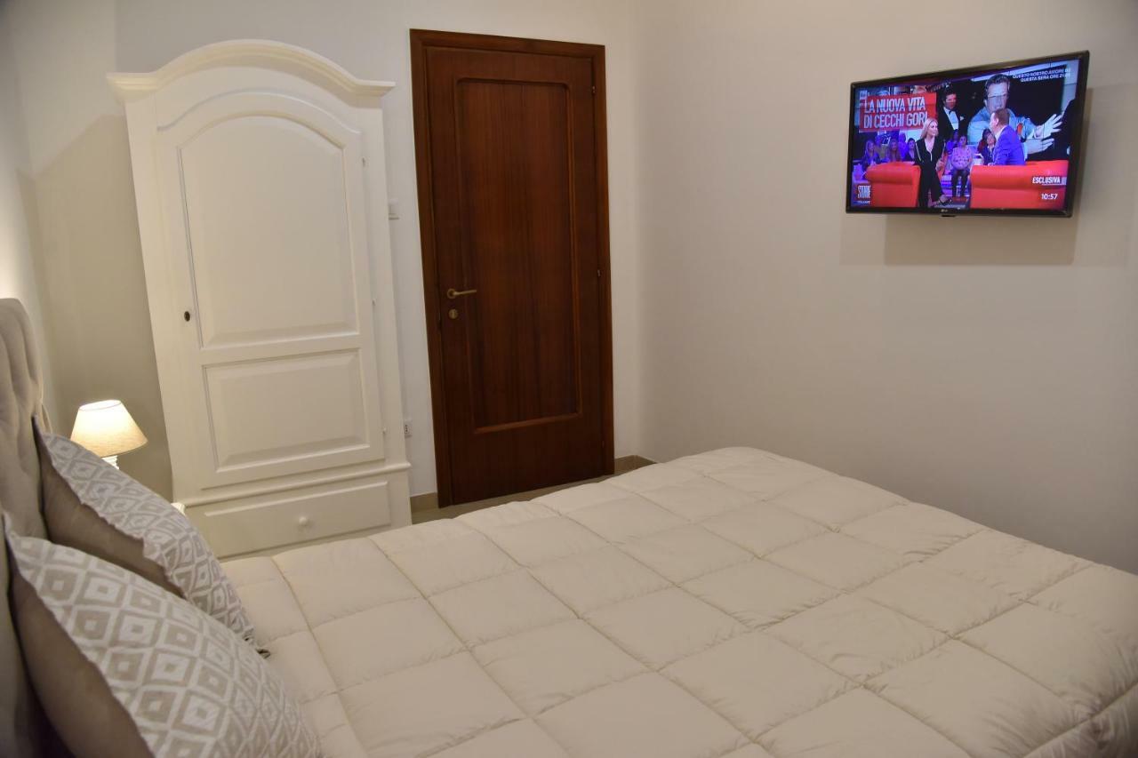 Maison Veronique Лече Екстериор снимка